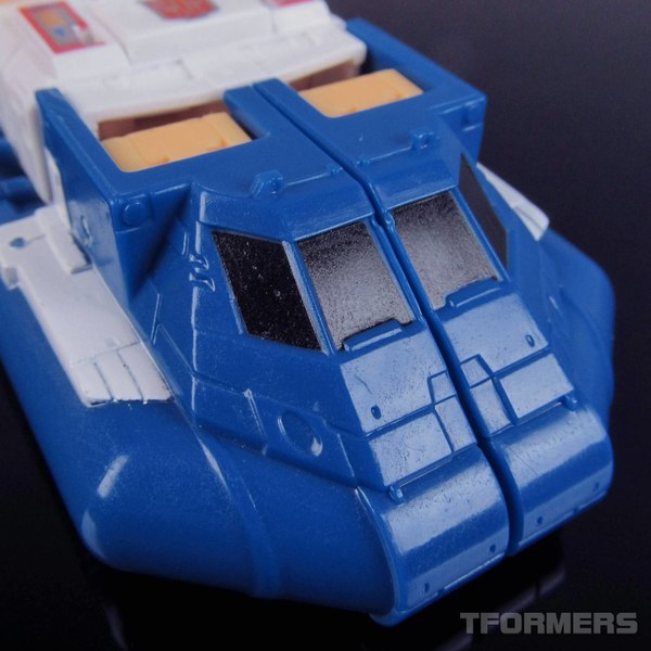 TFormers Titans Return Seaspray Photo Gallery 094 (94 of 129)